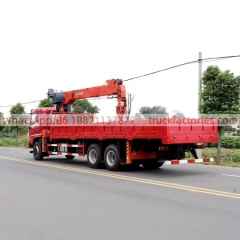 24.东风玉柴270石煤12吨五节臂随车起重卡车