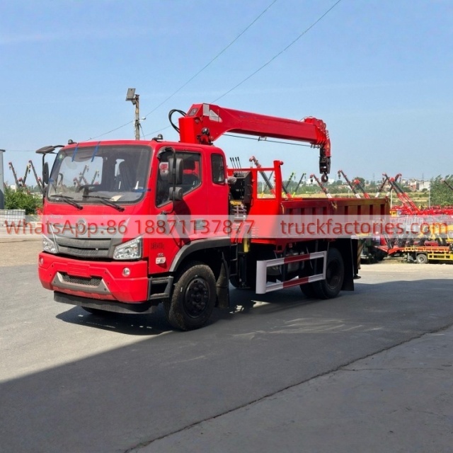 27.福田瑞沃长兴6.3吨四节臂随车起重卡车