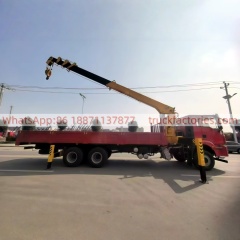 31陕汽德龙后八轮石煤13吨五节臂随车起重卡车