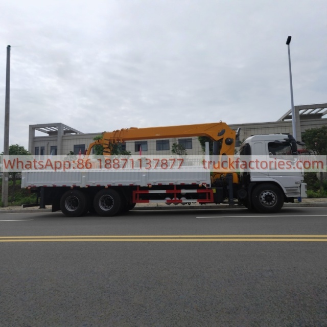 34陕汽12吨吊机随车起重卡车