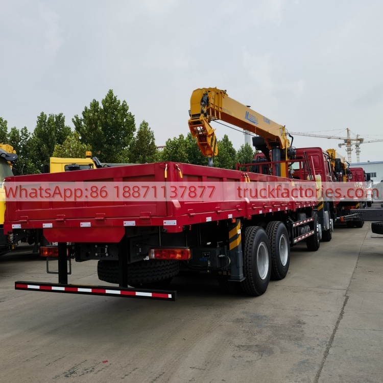 HOWO Truck-mounted Crane Transport Vehicle, Straight Boom Crane Flatbed Truck-mounted Crane