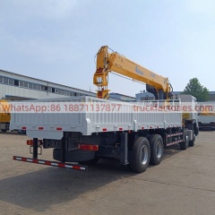 8×4直臂吊马槽货箱\重汽豪沃\1随车起重卡车