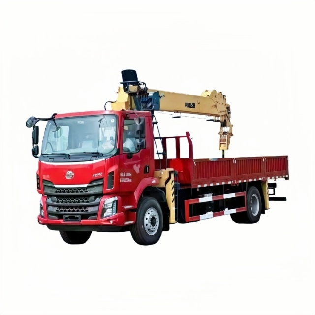 29.柳汽乘龙石煤8吨节六‬臂随车起重卡车