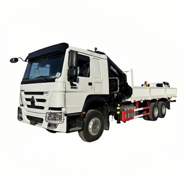 6×4折臂吊马槽货箱重汽\15、重汽豪沃白黑+400折+400马力随车起重卡车