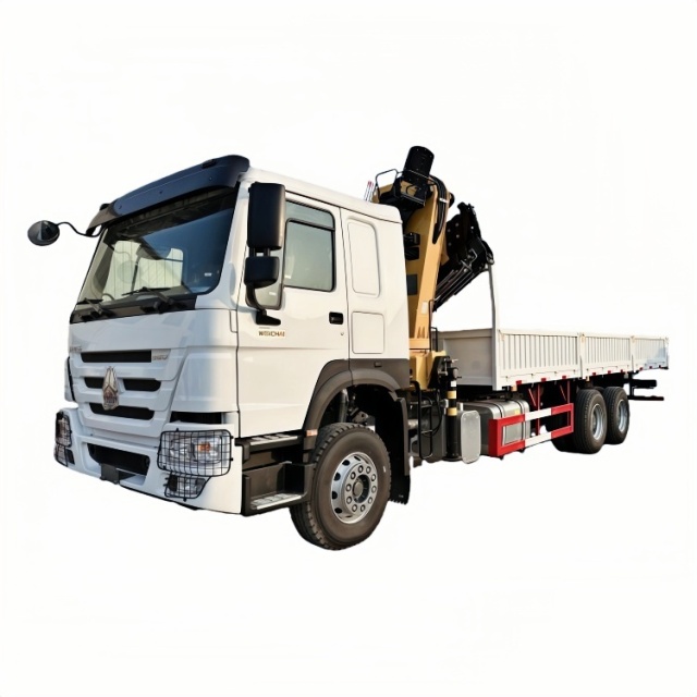 6×4折臂吊马槽货箱重汽\14、重汽豪沃白黄+12折+380马力带护灯罩随车起重卡车