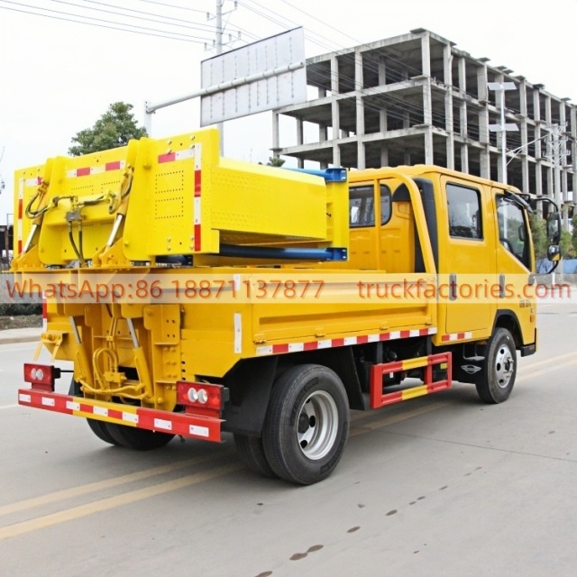 福田全柴158马力防撞缓冲车