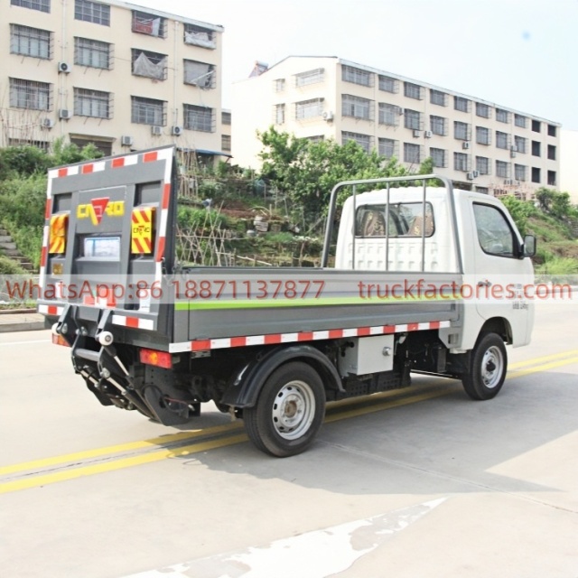 福田102马力纯电动桶装垃圾运输车