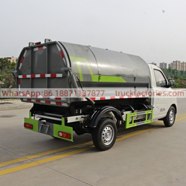 福田东安122马力厢式垃圾卡车