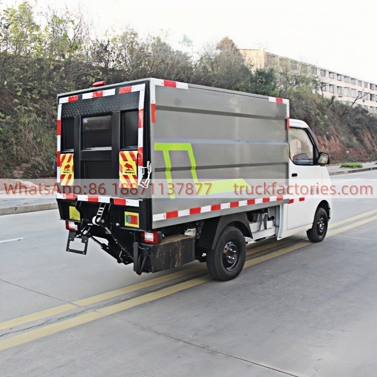 德力32马力纯电动桶装垃圾卡车