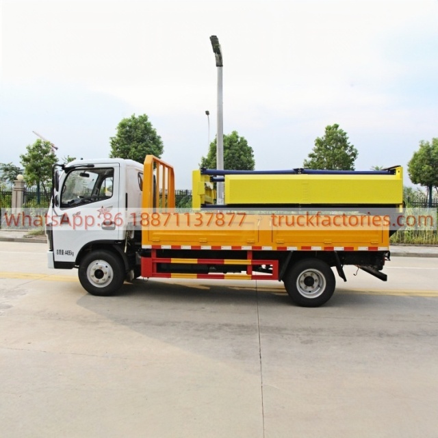 东风康明斯163马力防撞缓冲车