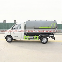 福田东安122马力厢式垃圾卡车