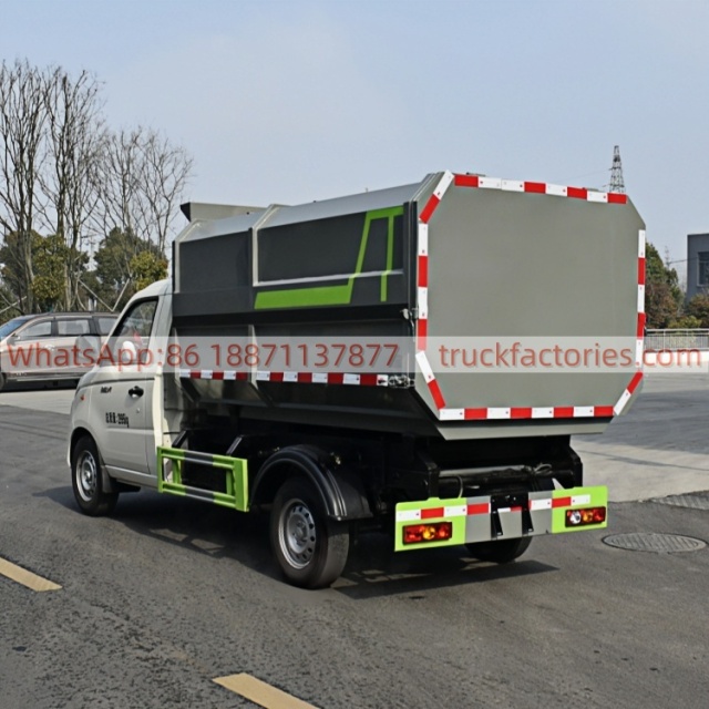 Foton Self-Loading and Unloading Garbage Truck, Automatic Loading , Efficient Garbage Collection and Transportation