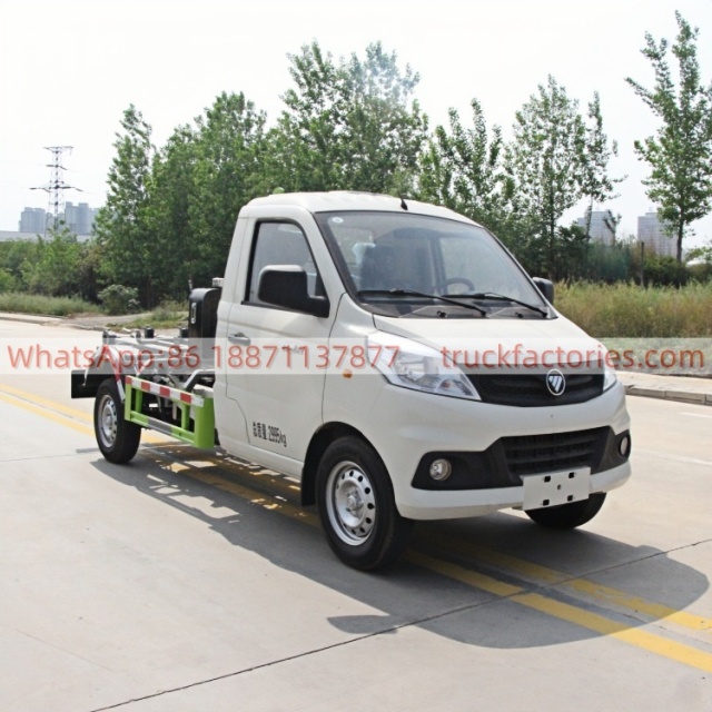 福田122马力车厢可卸式垃圾卡车9