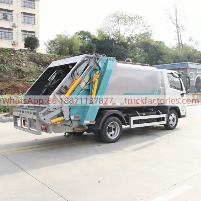 福田150马力纯电动压缩式垃圾卡车33