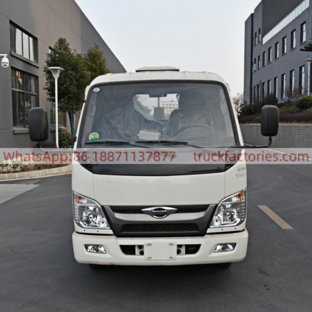 福田全柴100马力车厢可卸式垃圾卡车22