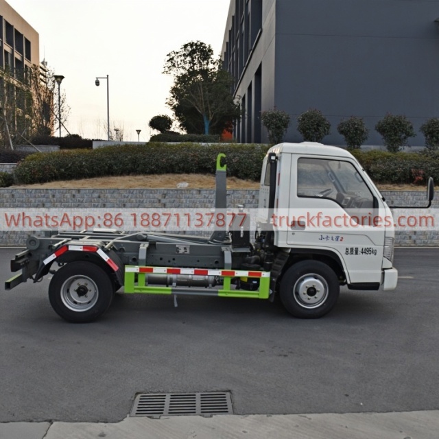 福田全柴100马力车厢可卸式垃圾卡车22