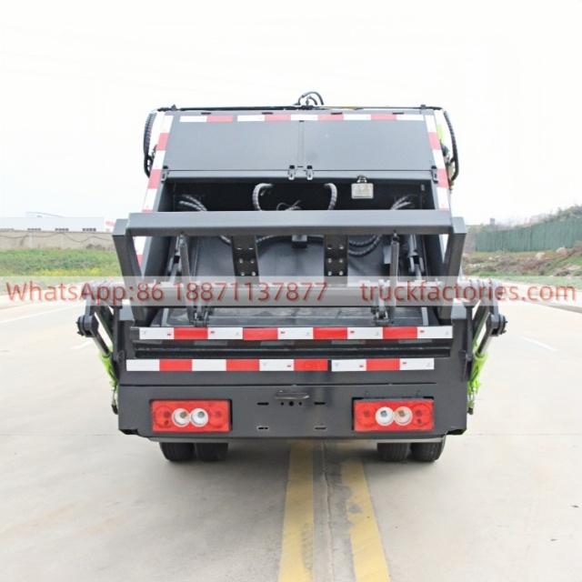 福田全柴150马力压缩式垃圾卡车25