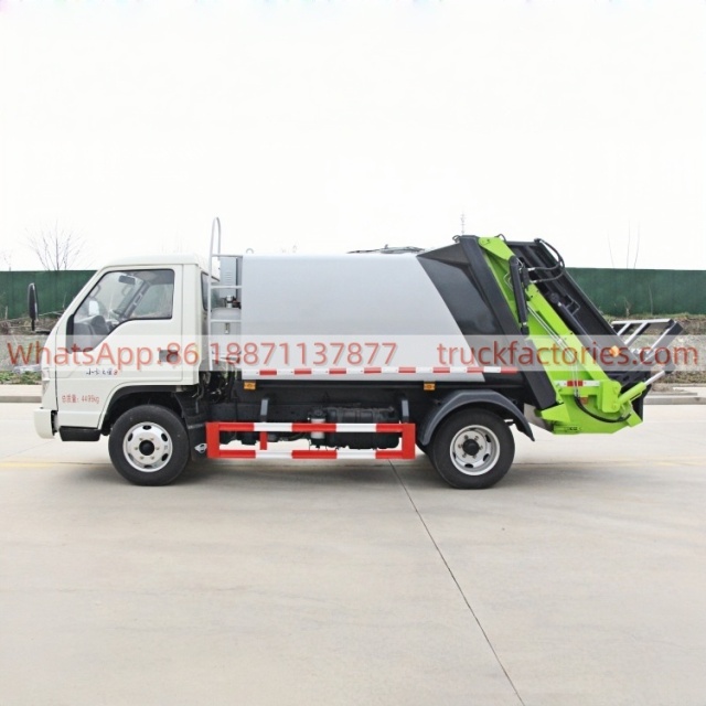 福田全柴150马力压缩式垃圾卡车25