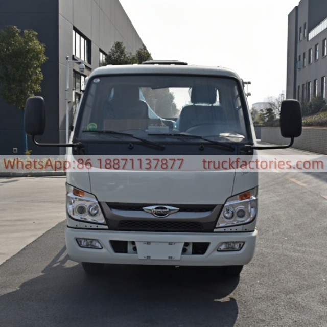 福田全柴150车厢可卸式垃圾卡车30