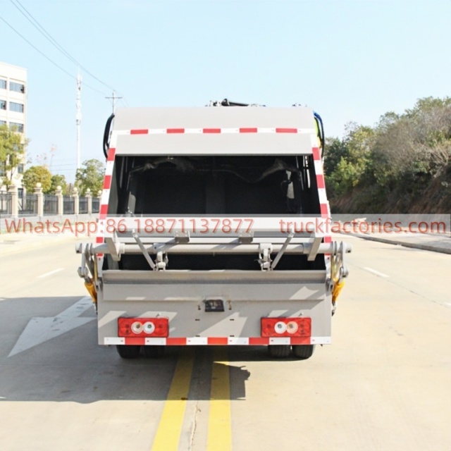 全柴140马力压缩式垃圾卡车31