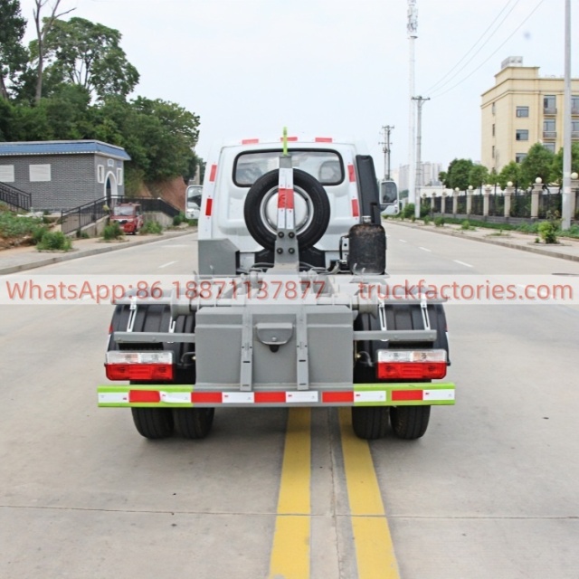 福田全柴110马力车厢可卸式垃圾卡车35