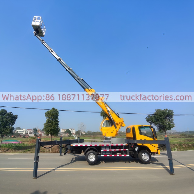 高空作业卡车\01 出口车型\五十铃28米