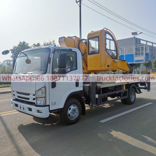 高空作业卡车\01 出口车型\五十铃32米未贴标