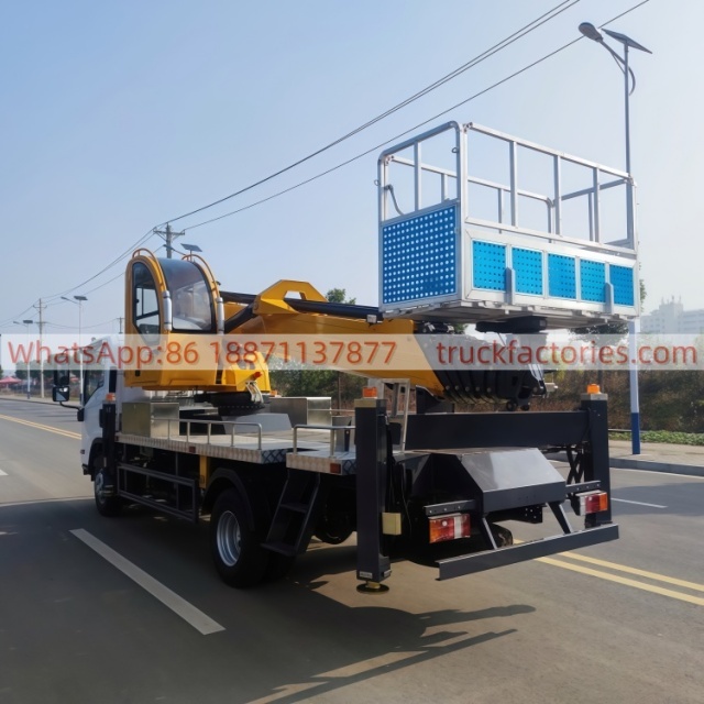 高空作业卡车\01 出口车型\五十铃32米未贴标