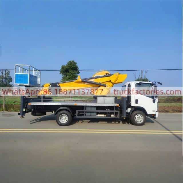 高空作业卡车\01 出口车型\五十铃32米未贴标