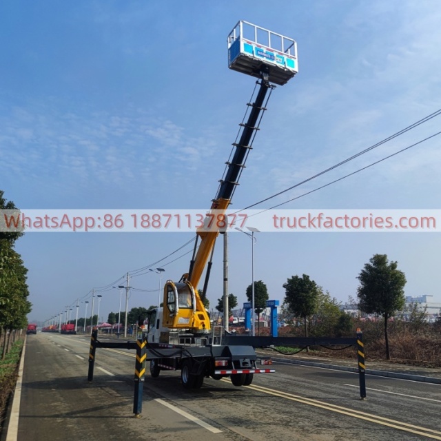 IS UZU high-altitude lifting platform operation truck, truck with lifting platform, aerial lifting platform truck
