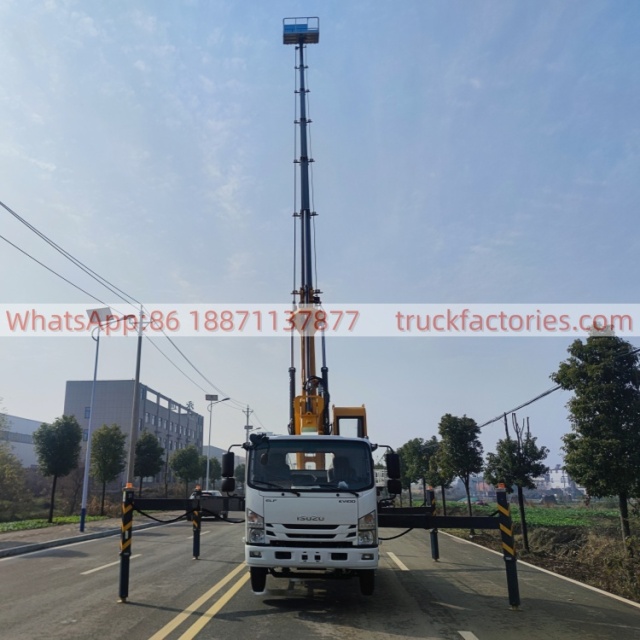 IS UZU high-altitude lifting platform operation truck, truck with lifting platform, aerial lifting platform truck