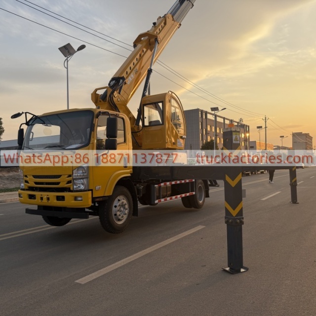 高空作业卡车\01 出口车型\五十铃36米