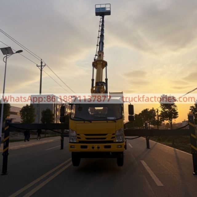 高空作业卡车\01 出口车型\五十铃36米