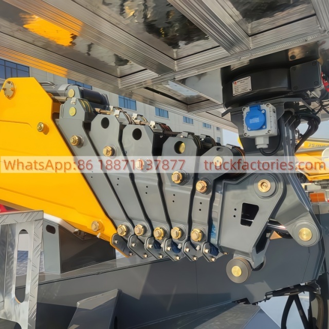 高空作业卡车\01 出口车型\东风35米