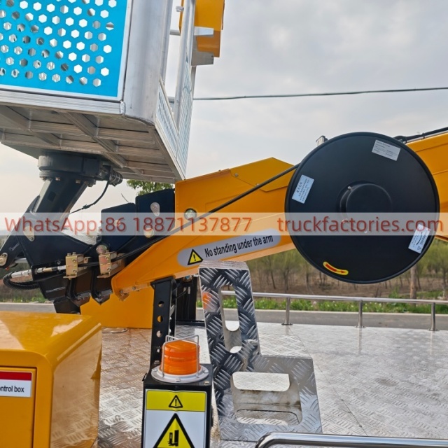高空作业卡车\01 出口车型\五十铃23米