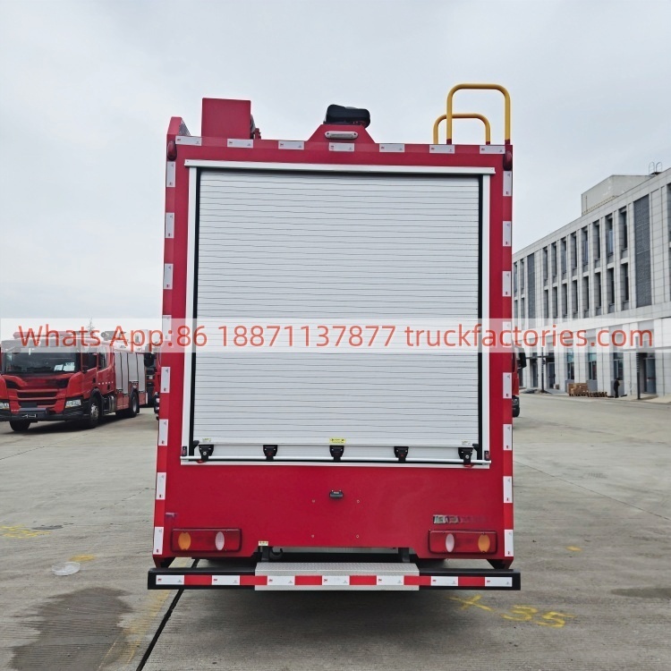 Dongfeng Foam Fire Truck 100L/s High Flow Special for Petrochemical Industry special fire-fighting vehicle for factory areas