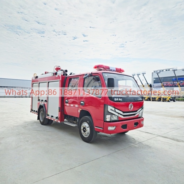 消防卡车\东风多利卡2.55方水罐消防车