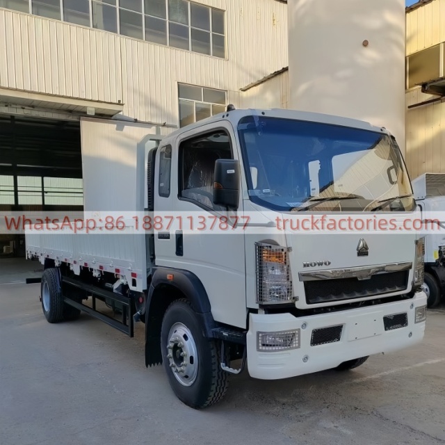 仓栏载货\4x2 HOWO轻卡载货 (白）