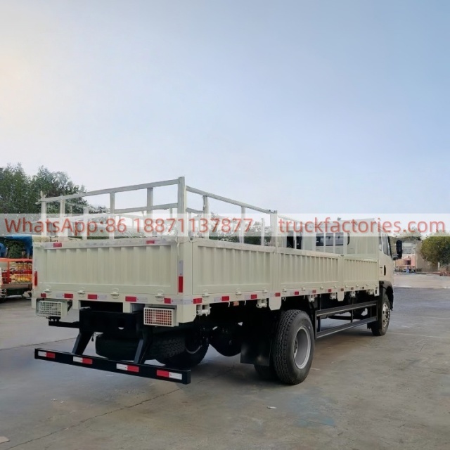 仓栏载货\4x2 HOWO轻卡载货 (白）