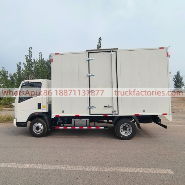 厢货卡车\4.4X2厢货左开门2