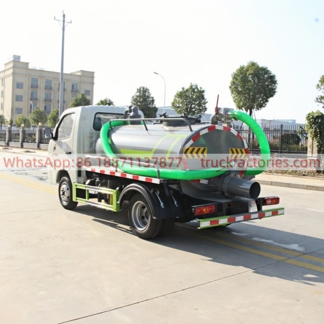 吸粪卡车\1. CLT5030GXEBJ6型吸粪车