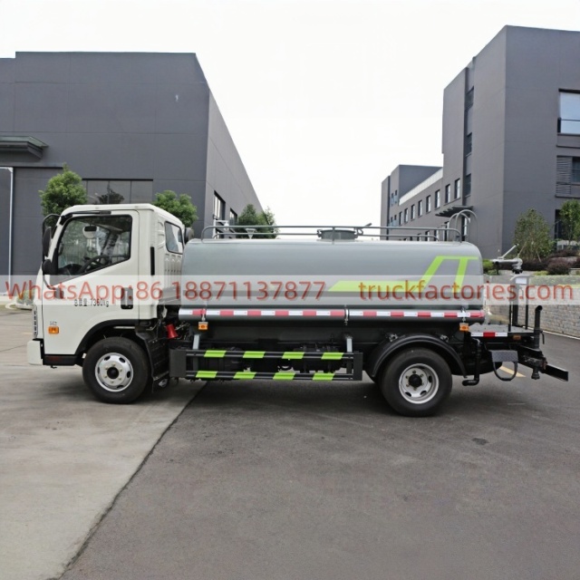 洒水卡车\9. CLT5070GSSEQ6型洒水车-福田