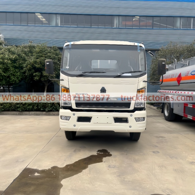 仓栏载货\4x2 排半 HOWO载货轻卡A