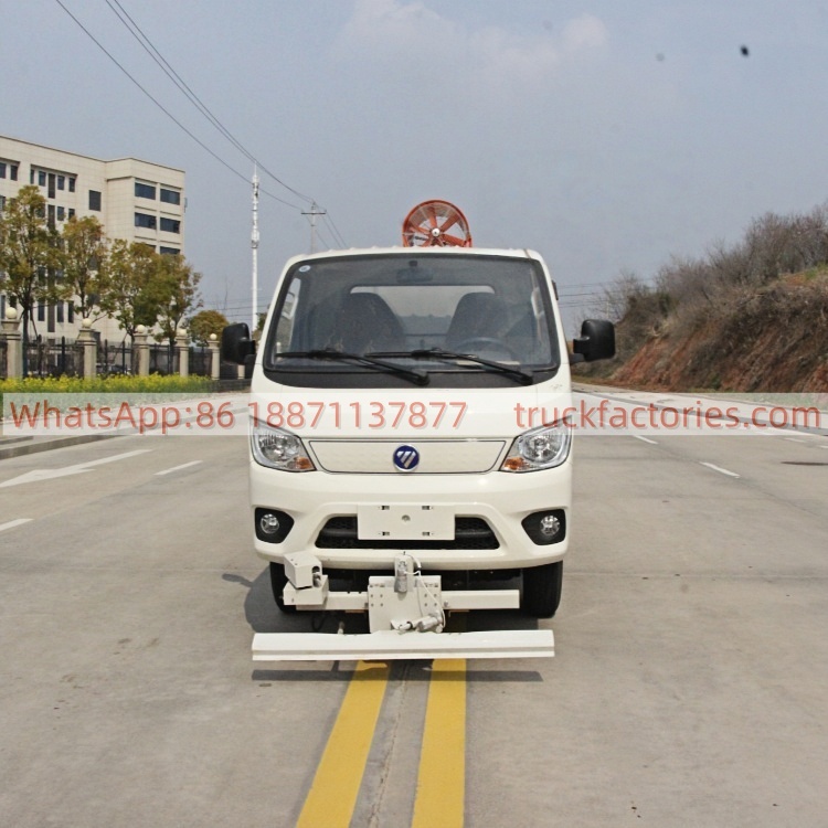 扫路卡车\2. CLT5030TYHBEV型纯电动路面养护车