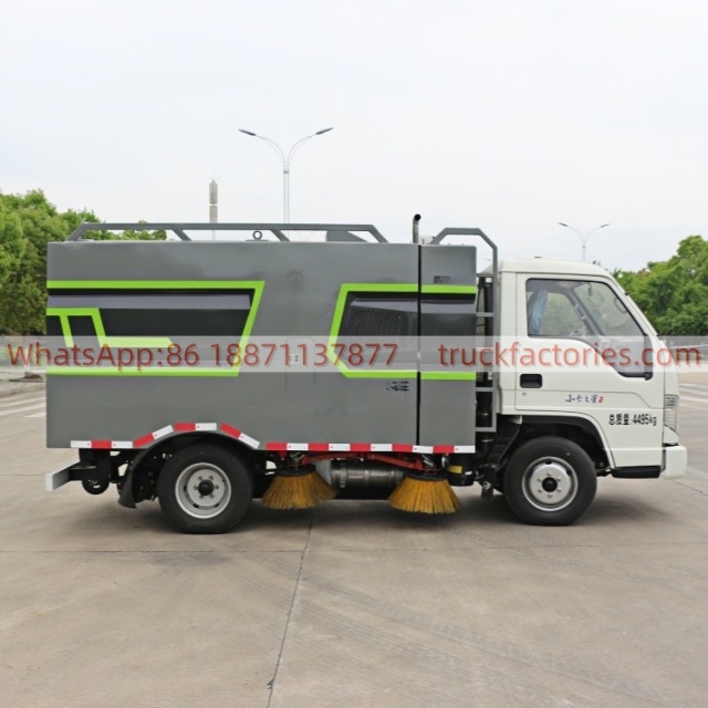 Foton integrated washing and sweeping sanitation sweeper Quanchai-powered small road sweeper