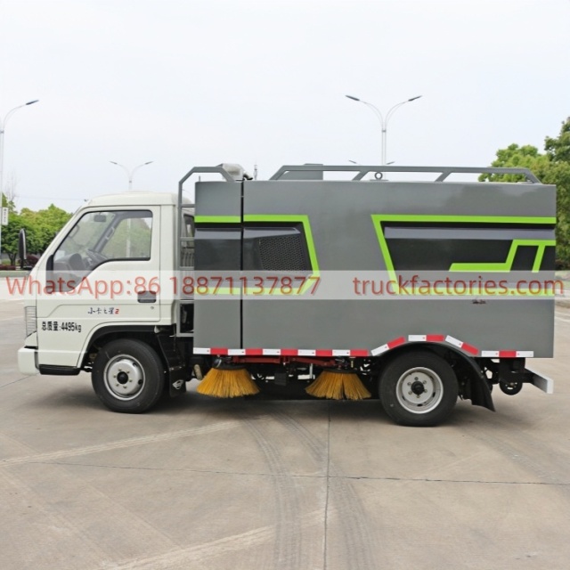 Foton integrated washing and sweeping sanitation sweeper Quanchai-powered small road sweeper