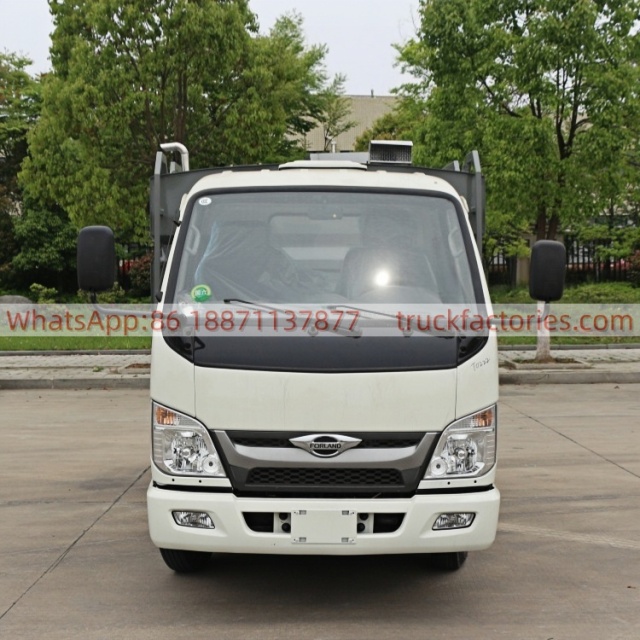 Foton integrated washing and sweeping sanitation sweeper Quanchai-powered small road sweeper