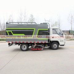 扫路卡车\5. CLT5040TXCBJ6型吸尘车