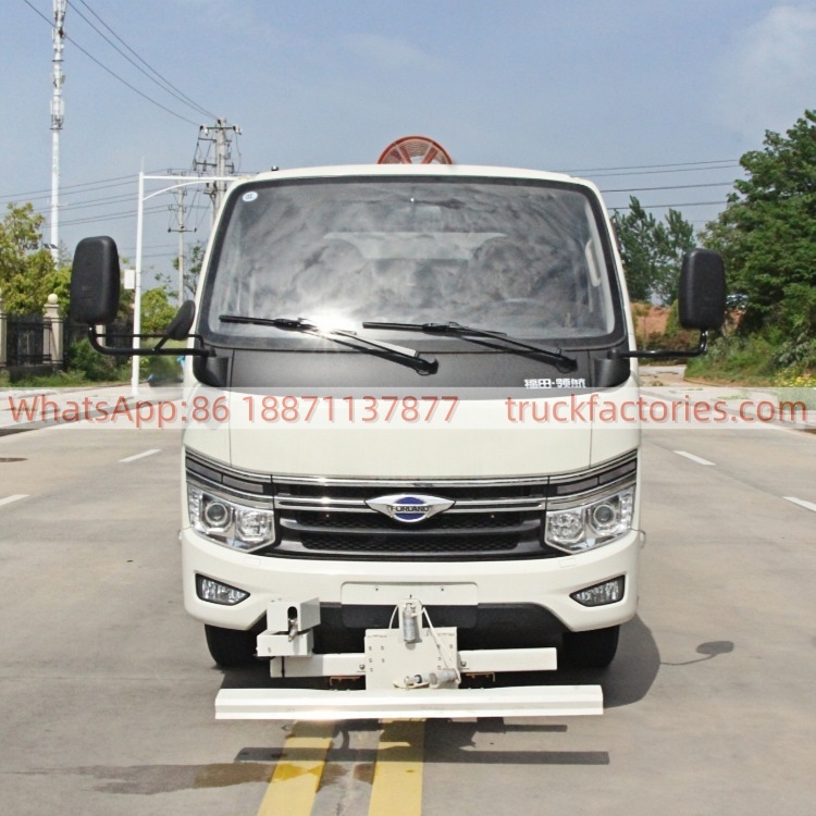 扫路卡车\7. CLT5040TYHBEV型纯电动路面养护车