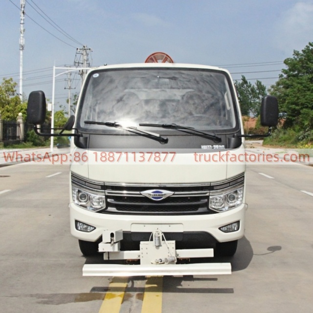 扫路卡车\7. CLT5040TYHBEV型纯电动路面养护车